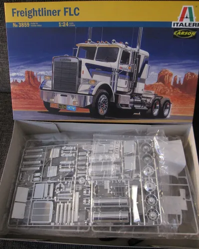 Freightliner FLC Truck LKW 1:24 Modellbau Bausatz von Italeri - Detaillierter 1:24 Modell Bausatz des Freightliner FLC Trucks, perfekt für Modellbau-Fans und Sammler, die Qualität und Präzision schätzen.