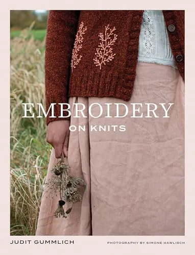 Judit Gummlich: Embroidery on Knits (Taschenbuch) von Hardie Grant Books