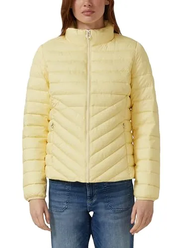 s.Oliver Leichte Steppjacke mit Packfunktion - Stylische Steppjacke im Slim Fit, leicht und kompakt mit praktischer Packfunktion. Ideal für Outdoor-Aktivitäten und vielseitig kombinierbar.