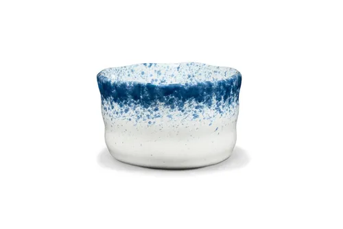 MAOCI Matchaschale blaugesprenkelt weiß Keramik - Elegante Matchaschale aus Keramik mit reaktiver Glasur, ideal für die Zubereitung von Matcha. Mit einem Volumen von 0,4 L bietet sie ausreichend Platz für den Matchabesen und ist spülmaschinen- sowie mikrowellengeeignet.