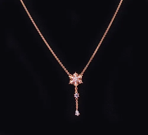 Thomas Sabo Damen Kette Schneeflocke mit weißen Steinen - Ketten für Damen, aus hochwertigem 925er Sterlingsilber mit edler 750er Roségold-Vergoldung und verstellbarer Länge, ideal für jeden Anlass.