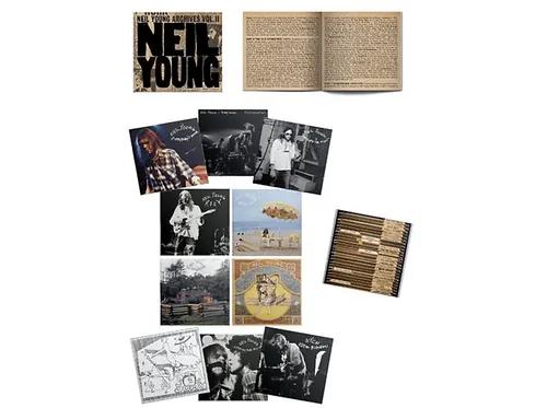 Neil Young Archives Vol. II (1972-1976) - 10x CD Boxset - CD Album mit 10 CDs, bietet eine umfassende Sammlung von Neil Youngs besten Rockhits aus den Jahren 1972-1976, ideal für Fans und Sammler.