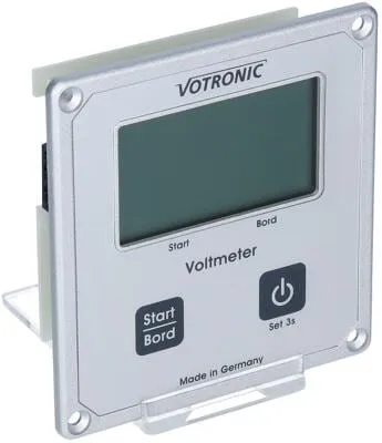 VOTRONIC LCD-Voltmeter S - Präzises LCD-Voltmeter für Caravan-Zubehör, zeigt Bord- und Starter-Batteriespannung an und erkennt Tiefentladungen sowie Überladung, für maximale Sicherheit unterwegs.
