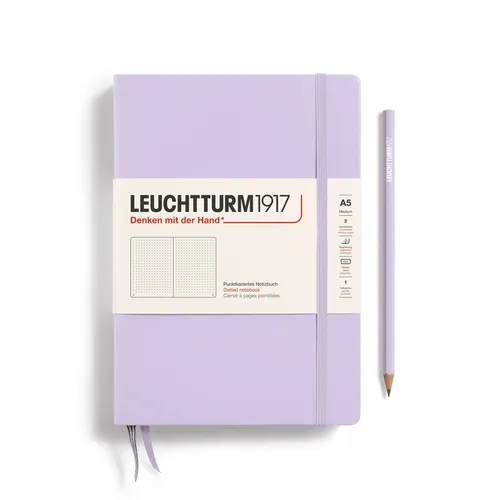 LEUCHTTURM1917 Notizbuch Medium (A5) Lilac - Notizbuch Medium (A5) mit 251 nummerierten Seiten, perfekt zum Schreiben und Skizzieren. Ideal für kreative Köpfe, die Ordnung und Struktur schätzen.