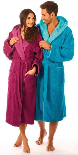 Egeria Unisex-Bademantel Cairo – Kuscheliger Morgenmantel für Sauna & Spa - Der flauschige Bademantel »Cairo« von Egeria ist ideal für entspannte Momente. Aus hochwertigem Walkfrottee gefertigt, bietet er Komfort und Saugfähigkeit. Pflegeleicht und in vielen Farben erhältlich, garantiert er Wohlfühlmomente.