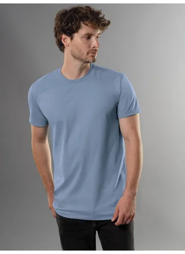 TRIGEMA Slim Fit T-Shirt aus Deluxe Baumwolle - T-Shirts für Herren, figurbetont aus 100% Deluxe Baumwolle für höchsten Tragekomfort und Stil.