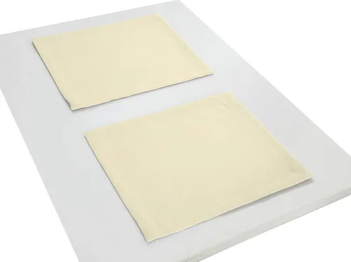 Wirth Platzset Neufahrn, 2er Pack - Praktische Platzsets im 2er Pack, ideal kombinierbar mit Tischdecken aus der Neufahrn-Kollektion. Verfügbar in verschiedenen Farben für jeden Geschmack.