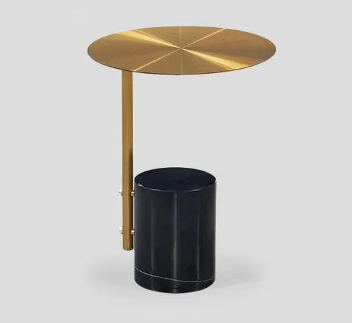 Hochwertiger runder Beistelltisch aus Metall für Wohnzimmer - Moderner Beistelltisch aus Metall in edlem Gold. Mit kompakten Maßen von 40 x 40 x 58 cm ideal für jedes Wohnzimmer. Stilvolles Design und einfache Pflege machen ihn zum perfekten Möbelstück.