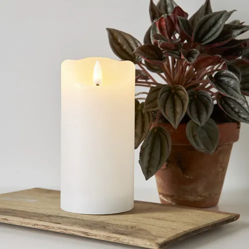 LED Kerze Rustik Optik Echtwachs flackernde Flamme H: 15cm Timer Batterie weiß