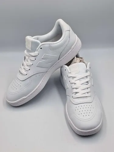 NEW BALANCE Herren Freizeitschuhe BB80 - Langlebiger Komfort - Sneaker für Herren, ideal für Freizeit und Sport mit hohem Tragekomfort und stylischem Design - perfekt für aktive Lebensstile.