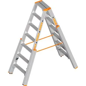 Layher Stehleiter Topic 1062 von Layher