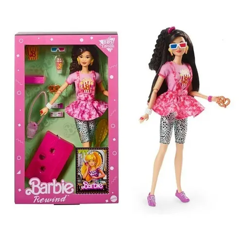 Barbie Rewind Puppe - Filmnacht im Stil der 80er - Nostalgische Barbie-Puppe mit schwarzem Haar, ausgestattet mit allem für den perfekten Filmabend. Inklusive Popcorn-Ohrringen, Milchshake-Umhängetasche und Sammler-Accessoires. Ein Muss für 80er Jahre Fans!