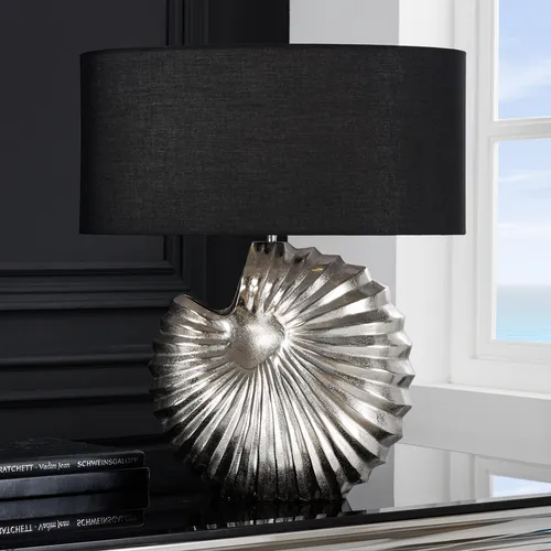 riess-ambiente Tischleuchte SHELL 60cm silber/schwarz - Nachttischleuchte mit maritimem Muschel-Design, sorgt für gemütliches Licht und ist ein stilvoller Eyecatcher in jedem Raum.