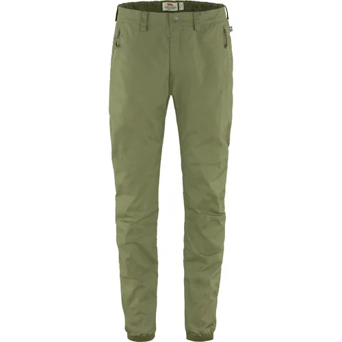 Fjällräven Vardag Trousers Men Regular Green (52) - Robuste Outdoor-Hose aus G-1000 Eco Stretch für Männer, perfekt für Alltag und Abenteuer. Mit elastischem Bund und praktischen Reißverschlusstaschen für höchsten Komfort und Funktionalität.