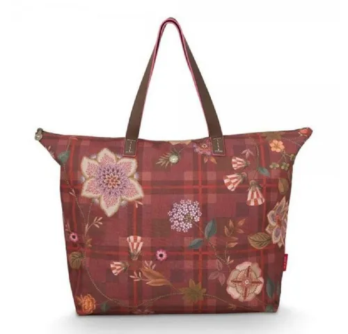 Pip Studio Tilda Tote Bag Flores Felices - Red Koffer24 - Reisetasche mit großem Hauptfach und dekorativen Blumenstickereien, ideal als Strand- oder Wochenendtasche, bequem über der Schulter tragbar.