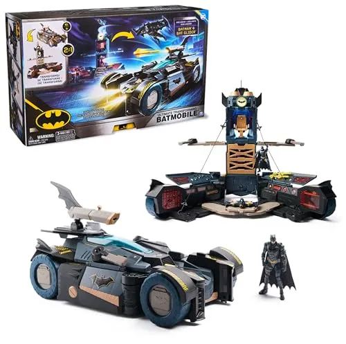 DC Comics Ultimate Transforming Batmobile mit Batmanfigur - Actionfiguren für Kinder: Das Ultimate Transforming Batmobile verwandelt sich per Knopfdruck in eine Batcave und bietet spannende Lichteffekte und Sounds für kreatives Spielen.