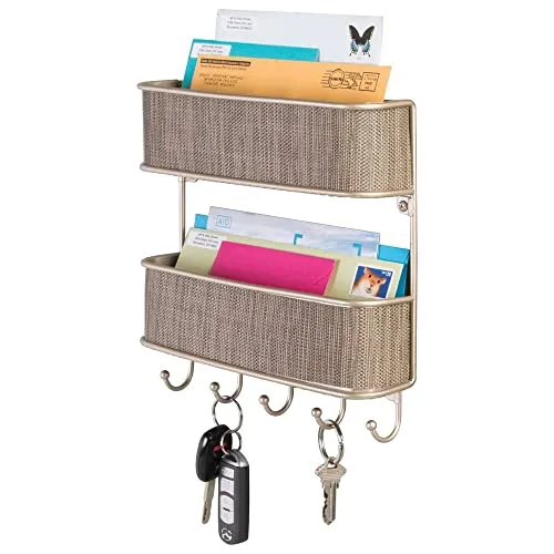 mDesign Schlüsselbrett mit Ablage – vielseitiges, wandmontiertes Schlüsselboard für Eingangsbereich, Küche und Büro – praktischer Schlüsselkasten mit 6 Haken und Briefablage für Post – hellbraun