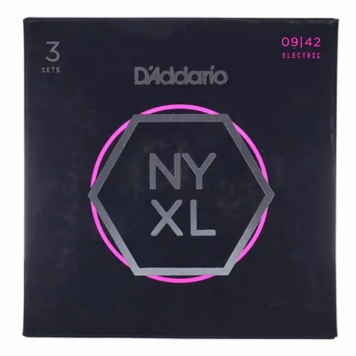 Daddario NYXL0942-3P E-Gitarrensaiten - Saiten für E-Gitarre, 3er Pack aus High-Carbon-Stahl, 30% reißfester für mehr Punch und Crunch, ideal für anspruchsvolle Spieler.