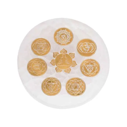 NKlaus Selenit Platte rund 10 cm mit goldenen Chakra-Symbolen & Meditierender – Energieplatte zur Edelsteinaufladung, spirituelle Deko, Yoga & Reiki Zubehör 16603