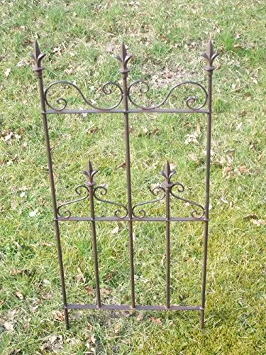 Traumschönes, verziertes Rankgitter aus massivem Eisen, 100 cm - Rankhilfe aus robustem Eisen, ideal für Gartenliebhaber, die ihren Pflanzen einen stilvollen Halt bieten möchten.