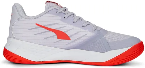 PUMA Accelerate Pro II W Sneaker in SPRING LAVENDER-RED BLAST - Handballschuhe, speziell für Athletinnen entwickelt, mit innovativem Obermaterial für optimalen Halt und Performance.