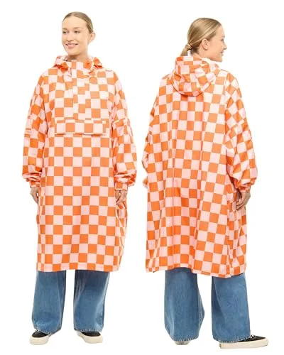LARKSON Regenponcho für Damen & Herren - Wasserdicht und Kompakt in Rot/Rosa - Optimaler Regenponcho mit 10.000 mm Wassersäule, der dank seiner kompakten Faltbarkeit ideal für Outdoor-Aktivitäten ist. Mit durchdachter Belüftung und robustem, recyceltem Material für besten Komfort.