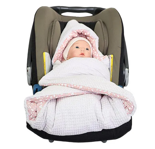 Babydecke Einschlagdecke Waffelmuster hellgrau/Blütentraum altrosa, HOBEA-Germany, 3- und 5-Punkt-Gurtsysteme