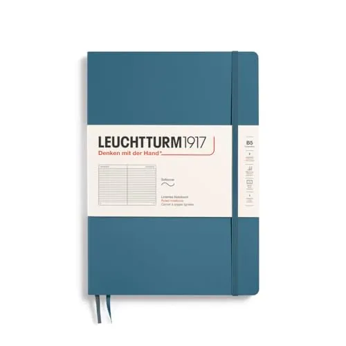 LEUCHTTURM1917 Notizbuch Composition B5 - Softcover, Stone Blue - Hochwertiges Softcover Notizbuch mit 123 nummerierten Seiten, ideal für präzise Notizen und Organisation. Mit Inhaltsverzeichnis, Falttasche und 2 Lesezeichenbändern.