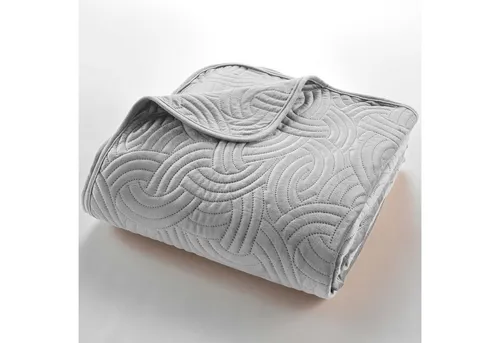 douceur d'intérieur Solange Tagesdecke mit 2 Kissenbezügen - Bettdecken, elegante Tagesdecke aus gestepptem Samt (220 x 240 cm) mit 2 Kissenbezügen, pflegeleicht und zeitlos im Design für stilvolle Akzente im Schlafzimmer.