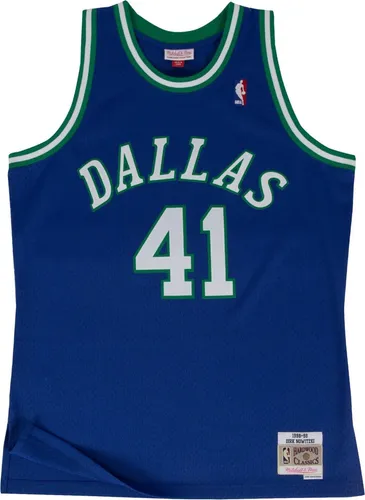 Mitchell & Ness HWC Swingman Jersey Dallas Mavericks Road 1998-99 Dirk Nowitzki - Trikots mit 100% Polyester-Mesh, ideal für Fans und Sammler. Hochwertige Twill-Patches und NBA Hardwood Classics-Design machen dieses Jersey zum Highlight jeder Sportgarderobe.