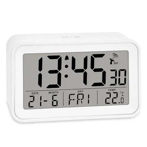 ADE Digitaler Funkwecker mit Licht | Wecker mit Temperaturanzeige und Kalender | kompakter Reisewecker | hübsches matt weißes Gehäuse | mit Batterie
