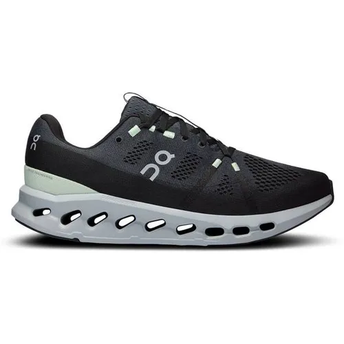 ON Herren Laufschuhe Cloudsurfer – Innovativ und Komfortabel - Entdecke den Cloudsurfer mit neuester CloudTec® Phase Technologie für eine geschmeidige Abrollbewegung. Ideal für Läufer, die Wert auf Komfort und Umweltfreundlichkeit legen.