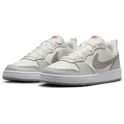 Nike Sportswear Court Borough Low Recraft (GS) Sneaker Design auf den Spuren des Air Force 1