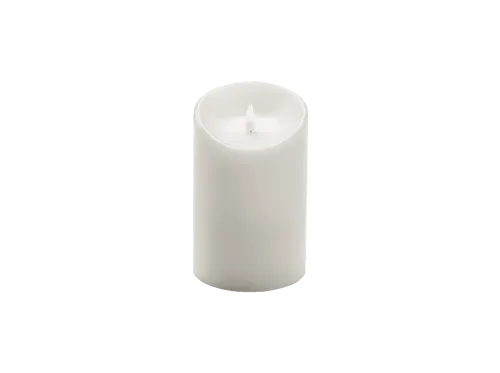 Konstsmide LED Echtwachskerze mit 3D Flamme, weiß, Ø 10 cm - Kerzen, batteriebetrieben mit 4h/8h Timer für sichere Romantik ohne Feuergefahr. Täuschend echt mit warmweißem Licht für eine gemütliche Atmosphäre.