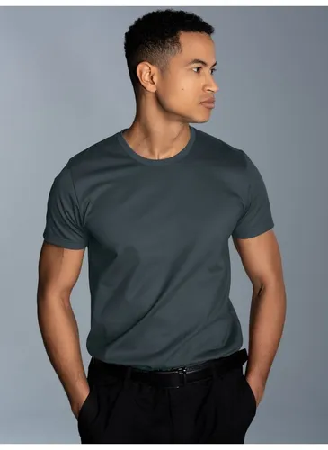 TRIGEMA Slim Fit T-Shirt aus DELUXE Baumwolle, Herren, Gr. L, grau (anthrazit) - Herren-Shirts aus 100% Baumwolle in Slim Fit, ideal für komfortable Alltagslooks. Hochwertige DELUXE-Single-Jersey-Qualität sorgt für ein angenehmes Tragegefühl und ist pflegeleicht.