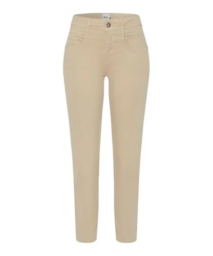 Style Shakira S verkürzte Five-Pocket Jeans - Free to Move Light - Jeans in verkürzter Form mit innovativer Free to Move Light Qualität für maximalen Komfort und Bewegungsfreiheit.
