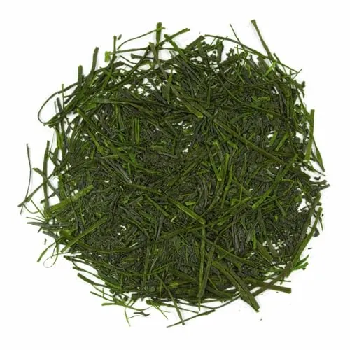 Shincha Supreme BIO, Japanischer Grüner Tee, 70g - Erleben Sie den einzigartigen Geschmack des Shincha Supreme aus Japan. Dieser hochwertige Tee überzeugt durch seine süßliche Note und die leuchtend gelbe Tasse. Ideal für Teeliebhaber, die Qualität schätzen.
