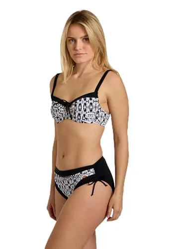 Sunflair Ethno Bikini Set in Schwarz-Weiß - Bikini-Set mit großem CUP und breitem, verstellbarem Slip. Ideal für den Strand, fällt eine Nummer kleiner aus. Hochwertige Materialzusammensetzung für optimalen Tragekomfort.