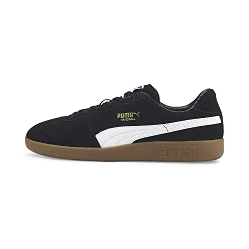 PUMA Unisex Handball Indoor Court Shoe, Black White Gum, 39 EU - Herren-Sneaker mit geschlossener Zehenpartie für optimalen Halt und Kontrolle auf dem Spielfeld.