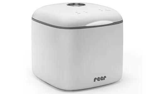 reer UV-C Desinfektionsgerät mit Trocknungsfunktion - Vaporisator für Babyflaschen und Zubehör: entfernt 99,9% Viren und Bakterien ohne Chemikalien, inklusive automatischer Trocknung und sicherer Anwendung.