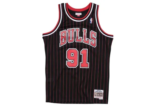 Mitchell & Ness NBA Chicago Bulls Dennis Rodman Trikot Herren schwarz/rot, L - Original Swingman Jersey mit Spielernummer und Namen von Dennis Rodman. Hochwertige Verarbeitung und langlebiges Polyester sorgen für besten Tragekomfort. Ideal für Fans und Sportbegeisterte!