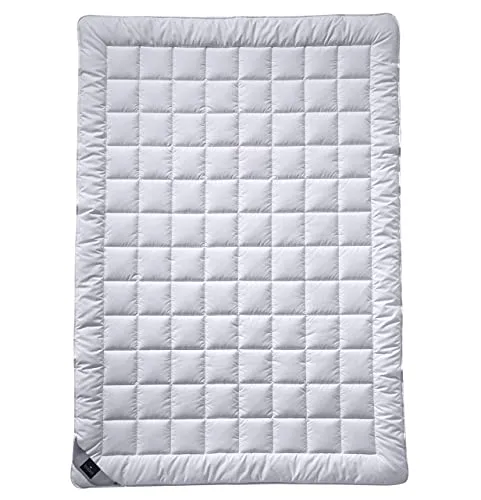 Billerbeck Bettdecke COTTONELL® – Leichte Sommerdecke aus 100% Baumwolle - Bettdecken für den Sommer: Die COTTONELL® Decke bietet optimale Feuchtigkeitsregulierung und ist bis 95 °C waschbar für ein hygienisches Schlafumfeld.