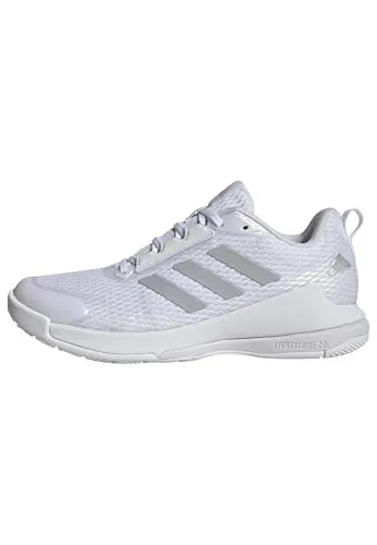 Adidas Novaflight 2 Damen - Hallensportschuhe in Weiß - Laufschuhe für Hallensport mit leichtem, gepolstertem Design und optimalem Grip dank Non Marking Gummiaußensohle. Hergestellt aus mindestens 20 % recycelten Materialien für eine nachhaltige Wahl.