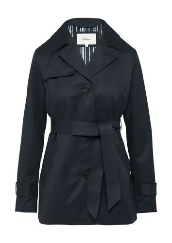 s.Oliver Kurzer Trench mit Gürtel in Blau - Funktionsjacke in Slim Fit, ideal für stilvolle Looks und vielseitige Einsatzmöglichkeiten, perfekt für wechselhaftes Wetter.