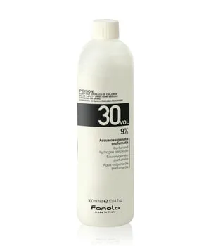 Fanola Peroxid Entwickler 9% 30 VOL 300 ml - Hochwertiger Peroxid Entwickler für gleichmäßige Ergebnisse bei Haarcolorationen. Ideal für den professionellen Einsatz und sorgt für brilliante Farbergebnisse.