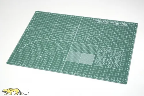 Tamiya 74076 Schneideunterlage A3 - Grün - 450x320mm