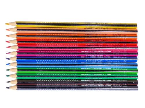 STAEDTLER Buntstifte Noris colour - 12 ergonomische Dreikant-Buntstifte mit rutschfester Soft-Oberfläche und hoher Bruchfestigkeit aus Upcycled Wood für kreative Farbvielfalt