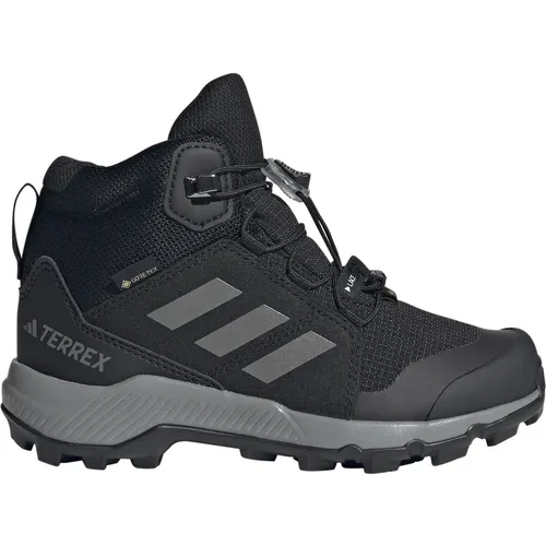 ADIDAS Kinder Multifunktionsstiefel Terrex Mid GORE-TEX - Wanderschuhe für aktive Kids, wasserdicht mit GORE-TEX Membran für trockene Füße und dämpfender EVA-Zwischensohle für Komfort in der Natur.
