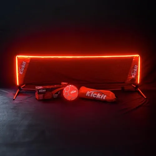 Kickit Original Inferno LED-Fußball-Tennisspiel, tragbar, 1,8 x 6,5 m - Komplettes Fußball-Tennisspiel für schnellen Aufbau – inklusive Netz, Ball und Tragetasche. Ideal für spannende Spiele mit Familie und Freunden. Langlebig und in weniger als 60 Sekunden einsatzbereit!