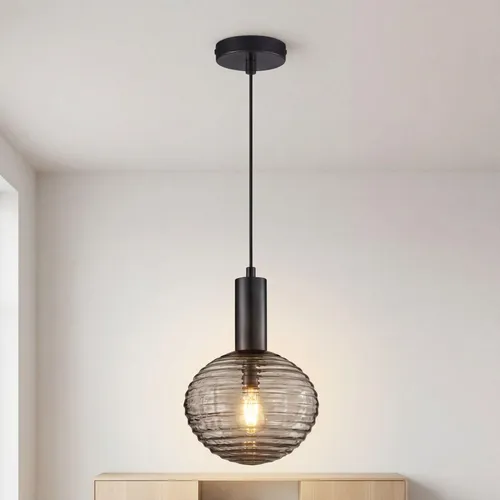 Moderne Hängeleuchte Metall Rauchglas E27 Ø 18 cm Schwarz - Elegante Pendelleuchte mit höhenverstellbarem Design und schickem Rauchglas-Schirm. Ideal für Küche und Esszimmer, sorgt sie für eine angenehme Beleuchtung und setzt stilvolle Akzente.